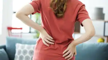 back pain due to kidney stones