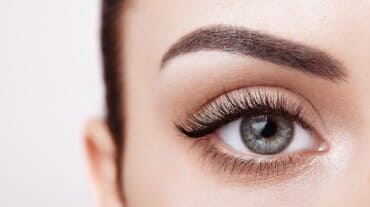 eye makeup can affect cornea