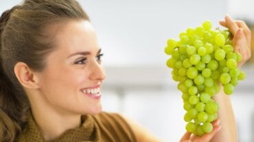green grapes 