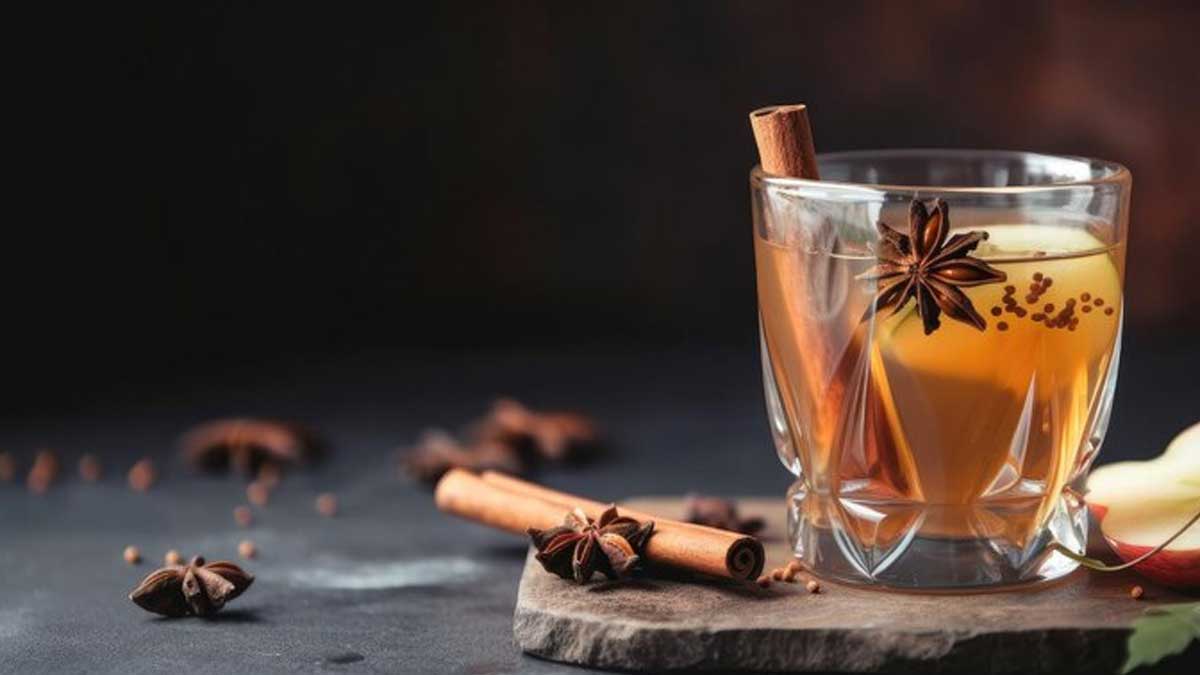 Benefits Of Consuming Cinnamon Water 