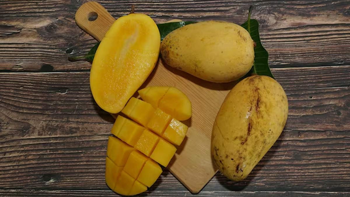 Experts Share Which Is A Better Option For Your Health: Ripe Or Unripe Mango